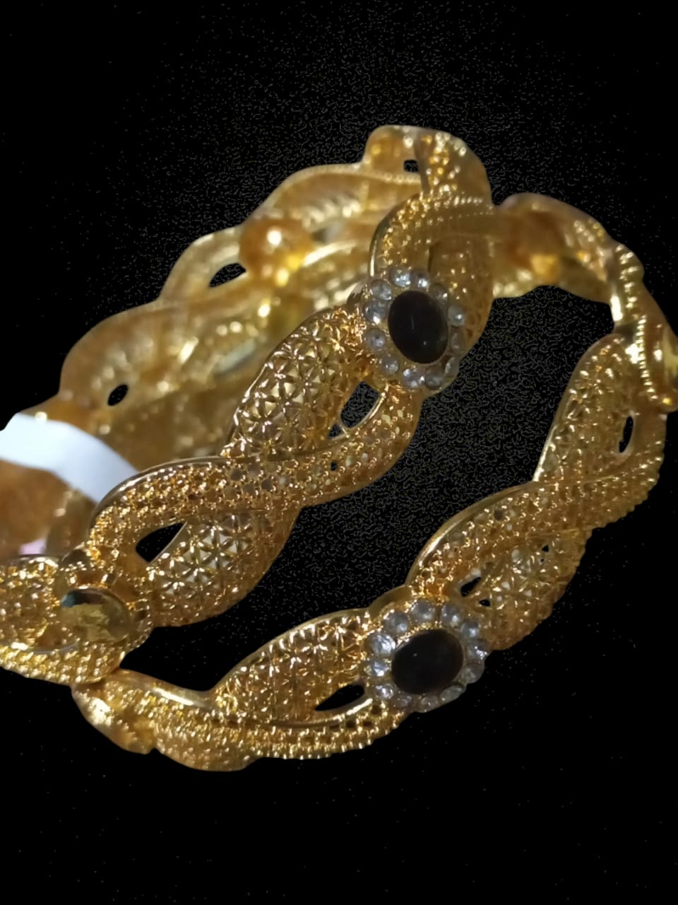 Veloura Bangle