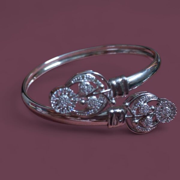 Eterna Cuff