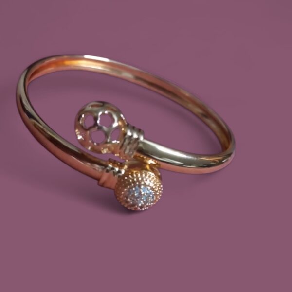 Sleek Cuff