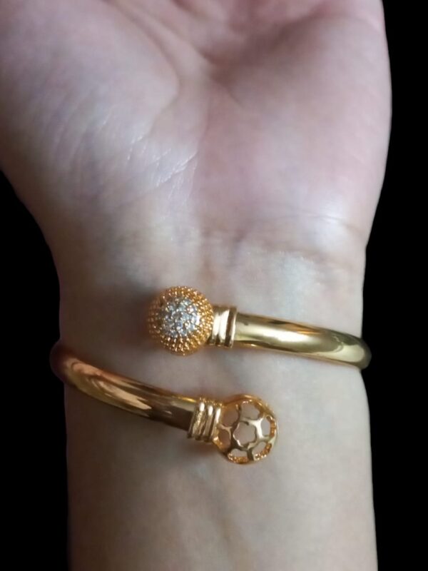 Sleek Cuff